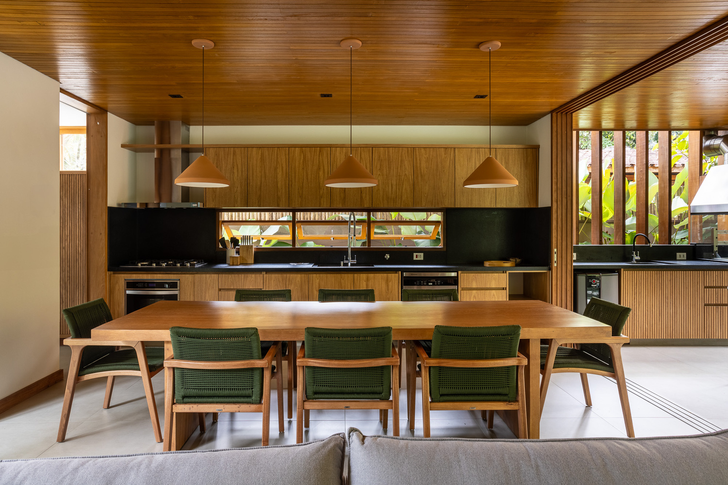 Residência ISA / Pitta Arquitetura - Fotografia de Interiores, Cozinha, Mesa, Bancada, Cadeira