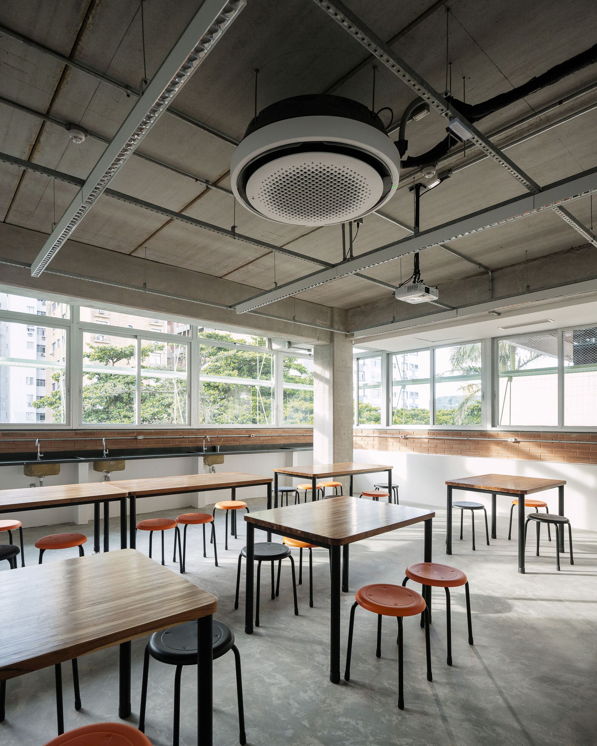 Gallery of Verde School / Ricardo Gusmao Arquitetos + Guido Otero