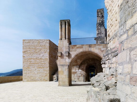 Beyond the Walls: 21 Contemporary Interventions in Castles and Fortresses - Image 28 of 30