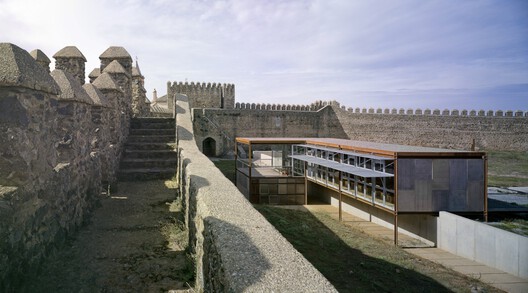 Beyond the Walls: 21 Contemporary Interventions in Castles and Fortresses - Image 6 of 30