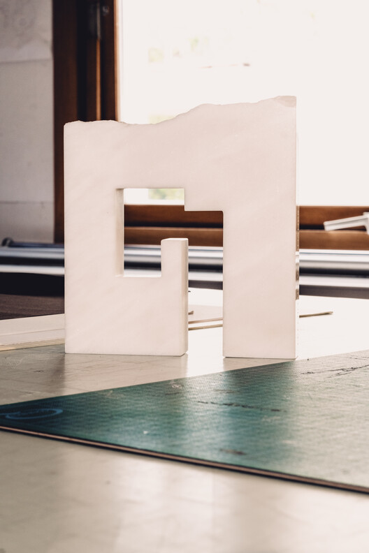 Trienal de Lisboa divulga selecionados para o Prêmio Début 2025 e apresenta novo troféu assinado por Álvaro Siza - Imagem 2 de 3