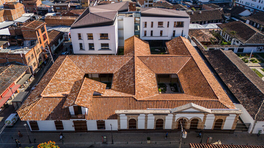 Edificio de la nueva sede Diócesis Sonsón Rionegro / AD Arquitectura + Diseño Urbano SAS - Imagen 32 de 56