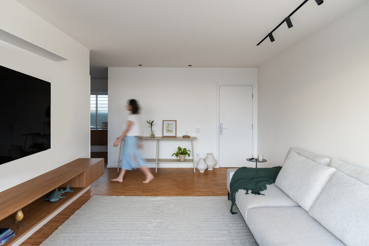 Apartamento Nery / ARQBR Arquitetura e Urbanismo - Fotografia de Interiores, Madeira, Sofá, Iluminação