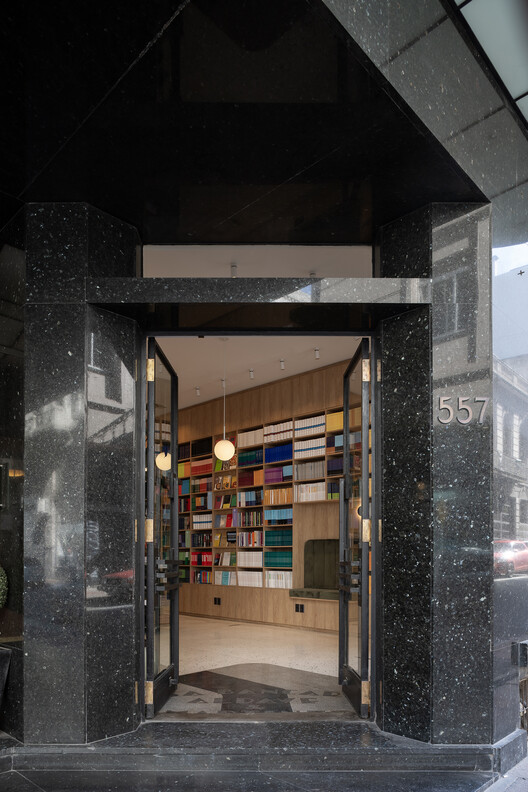 Librería Fundación de Cultura Universitaria / Estudio López Ligerini - Imagen 3 de 20