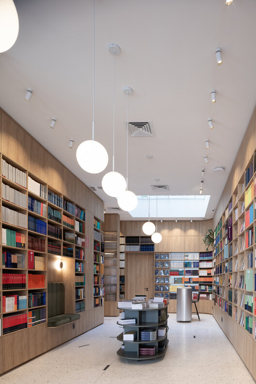 Librería Fundación de Cultura Universitaria / Estudio López Ligerini - Imagen 4 de 20