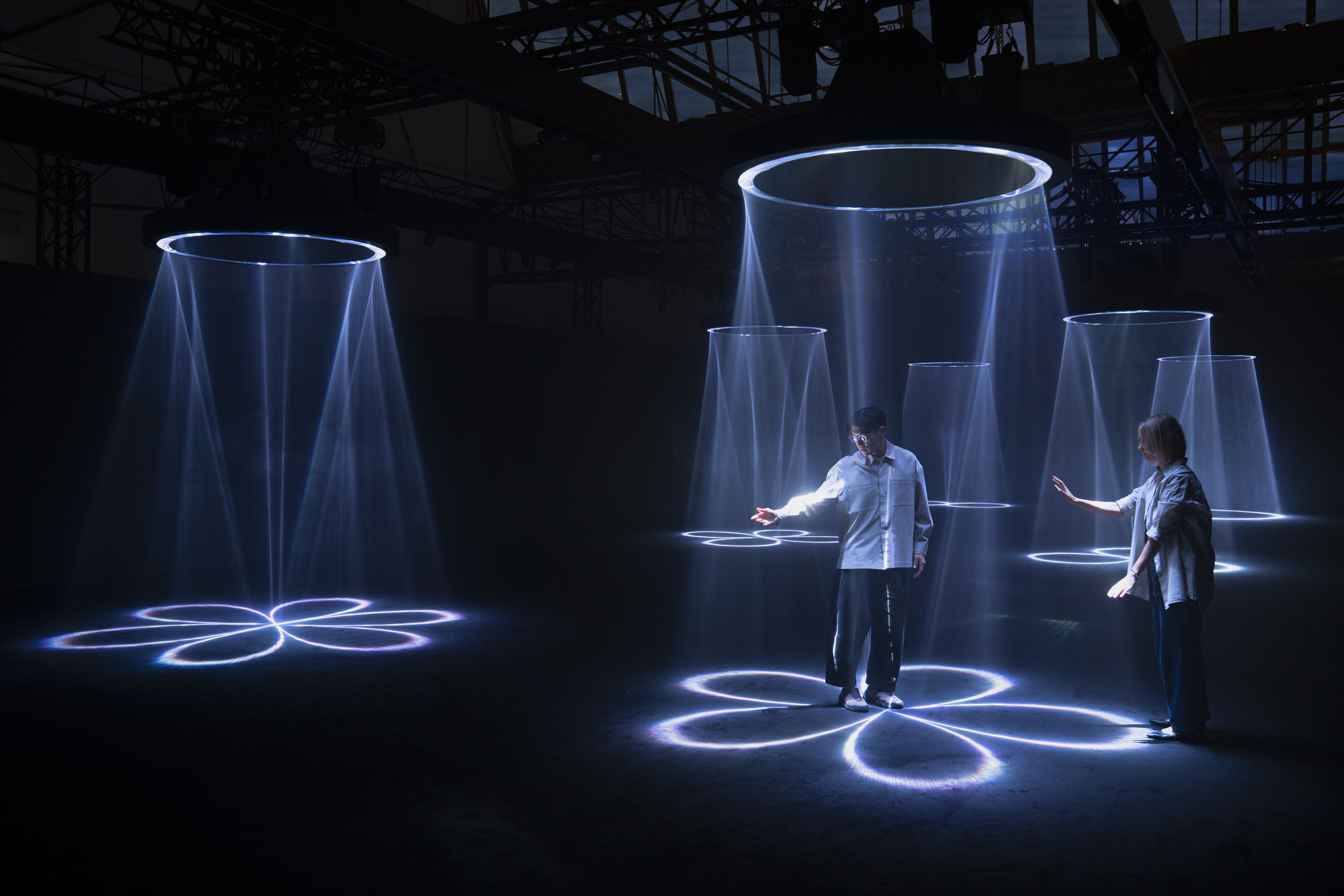 画廊 2025 年米兰设计周和米兰国际家具展上的 10 个建筑装置 - 11