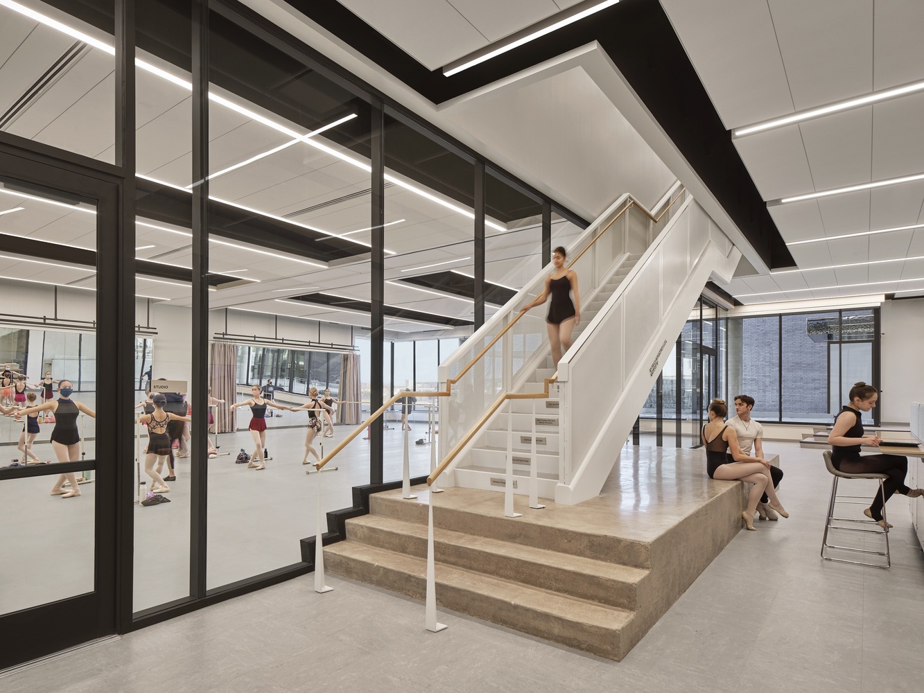 Gallery of Designing for the Performing Arts: Architecture as a Stage ...