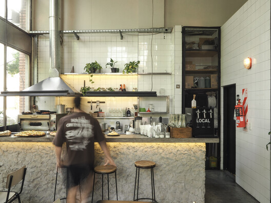 Atelier Fuerza  / Estudio PB. - Fotografía interior, Cocina, Iluminación, Encimera, Sillas
