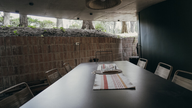 Casa JB/ Haak arquitectura - Fotografía interior, Cocina, Sillas