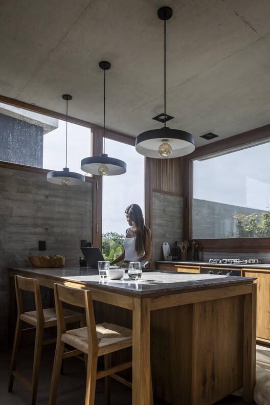 Casa de Las Aves / Estudio Simbiosis - Fotografía interior, Cocina, Madera, Encimera