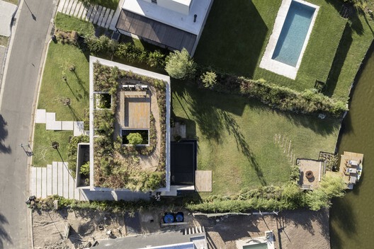 Casa de Las Aves / Estudio Simbiosis - Fotografía exterior, Jardín, Balcón, Patio interior