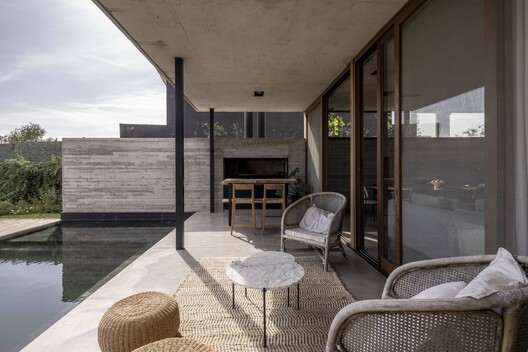 Casa de Las Aves / Estudio Simbiosis - Fotografía interior, Concreto