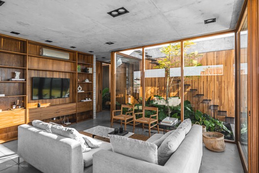 Casa de Las Aves / Estudio Simbiosis - Fotografía interior, Sala de estar, Madera, Sillas