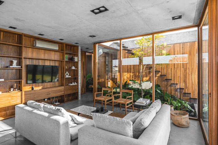 Casa de Las Aves / Estudio Simbiosis - Fotografía interior, Sala de estar, Madera, Sillas