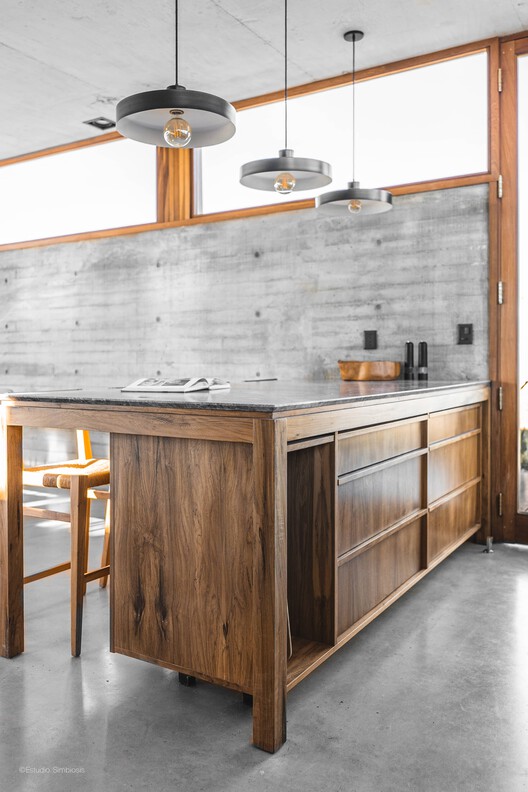 Casa de Las Aves / Estudio Simbiosis - Fotografía interior, Cocina, Madera, Encimera