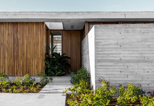 Casa de Las Aves / Estudio Simbiosis - Fotografía exterior, Madera