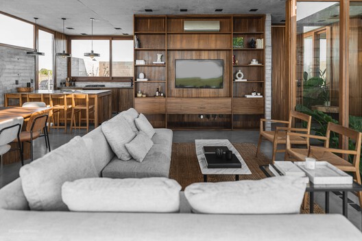 Casa de Las Aves / Estudio Simbiosis - Fotografía interior, Sala de estar, Sillones, Madera, Mesas, Sillas