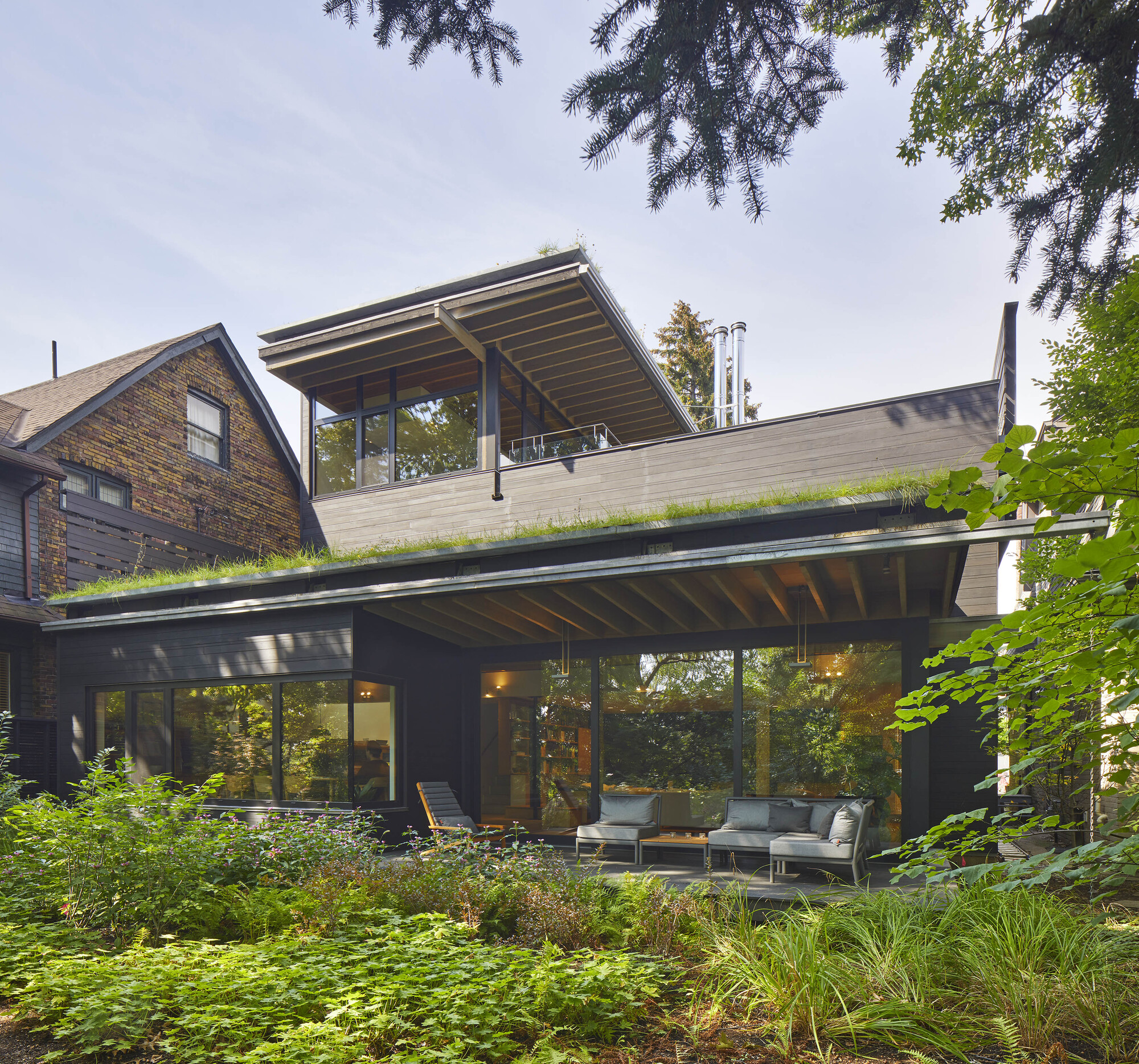 House in High Park / Ian MacDonald Architect Inc.