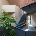 Linh Nam House / TOOB STUDIO - Houses