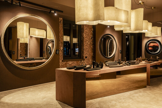 The Secret Garden: A Serene Retreat in the Heart of Casa Gessi Milano - Image 2 of 10