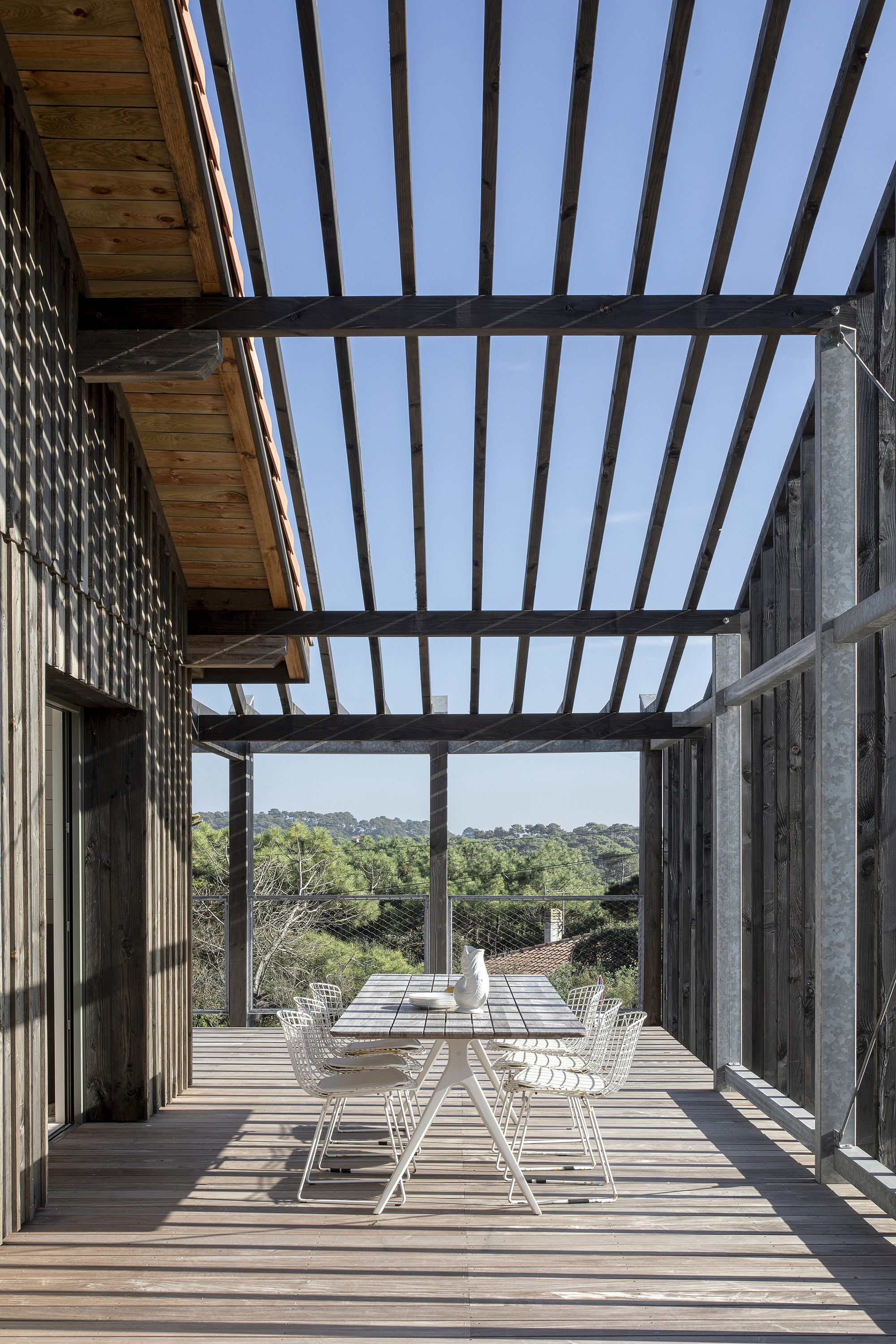 Gallery of Wood is the New Black House / Java Architecture - 24