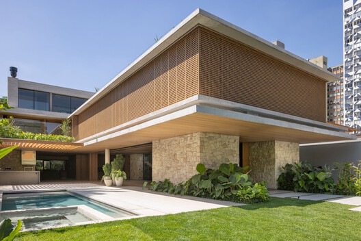 Europa House / TWO Arquitetura - Image 8 of 29