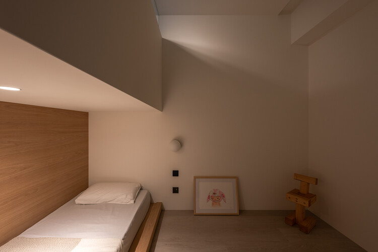 Apartamento Mooin / KC Design Studio - Fotografia de Interiores, Dormitório, Madeira
