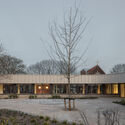 Escuela primaria Lux / EVA architecten - Escuela Primaria
