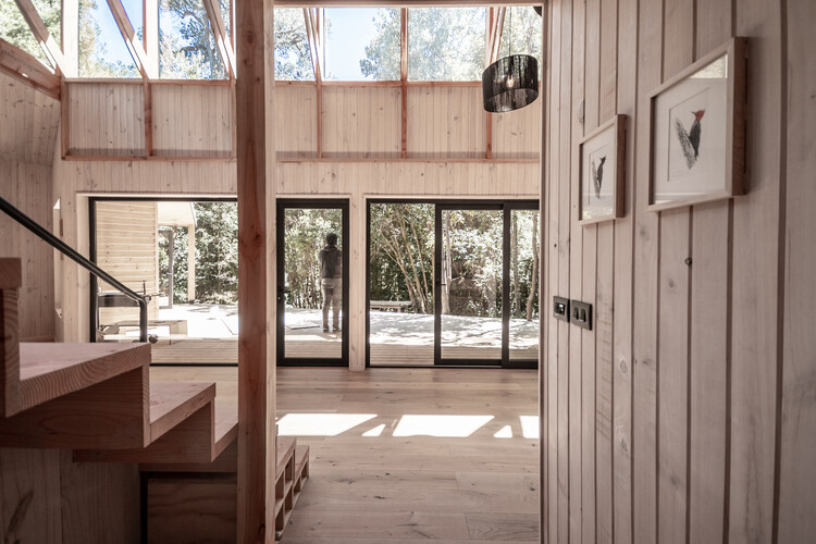 Casa Exploradores / POLA IGLESIAS ARQUITECTURA - Fotografía interior, Madera, Fijación Vigas