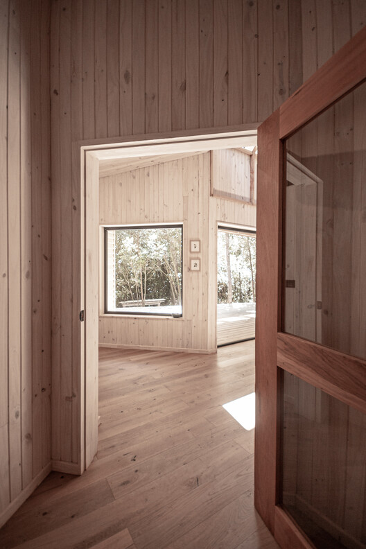 Casa Exploradores / POLA IGLESIAS ARQUITECTURA - Fotografía interior, Madera