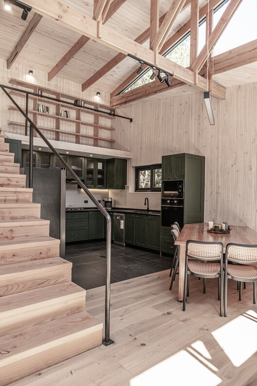 Casa Exploradores / POLA IGLESIAS ARQUITECTURA - Fotografía interior, Madera, Fijación Vigas