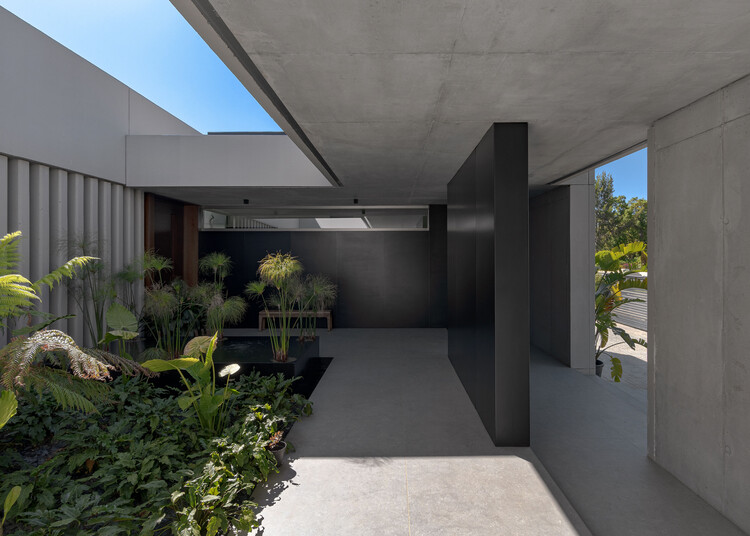 Vivienda en San Roque Club / Javier Terrados. Estudio de Arquitectura - Imagen 4 de 15