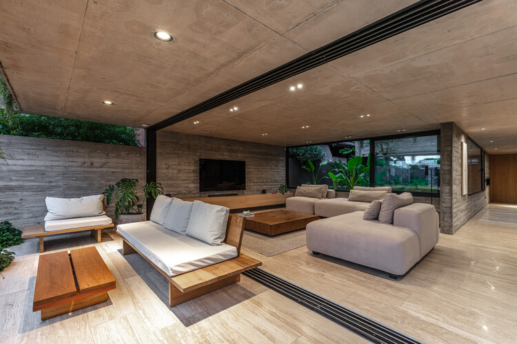 Casa Machado / BTE-ARQ - Fotografía interior, Sala de estar, Madera, Sillones, Sillas
