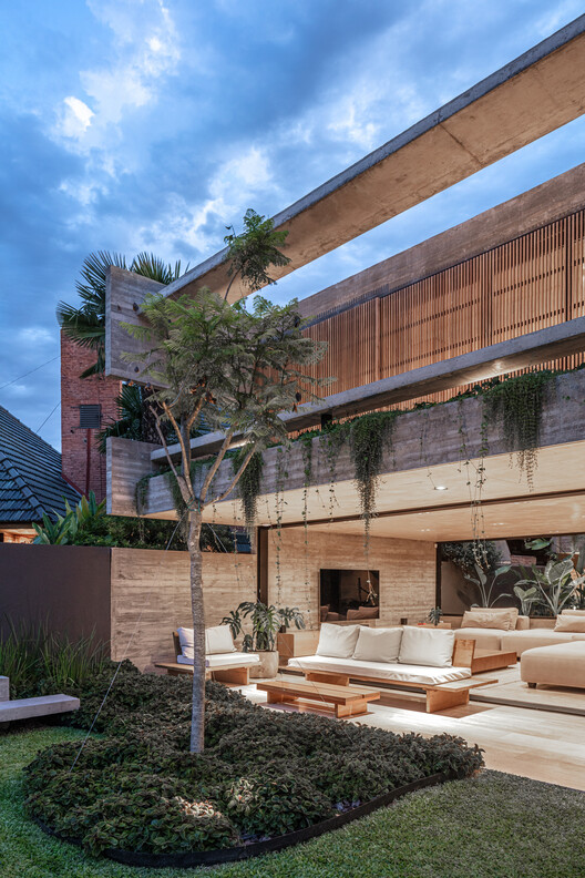Casa Machado / BTE-ARQ - Fotografía exterior, Madera, Patio interior, Balcón, Jardín, Patio