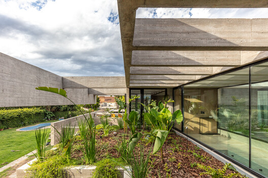 Casa Machado / BTE-ARQ - Imagen 13 de 41