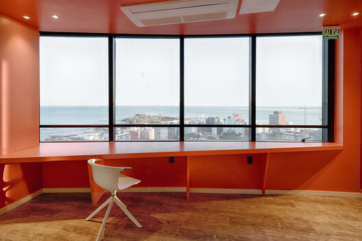 Piso 25 Sinergia Faro / Vamo.uy - Fotografía interior, Vidrio