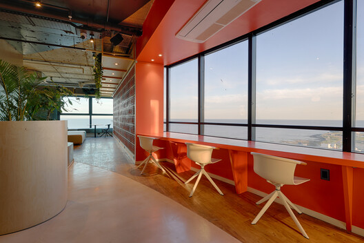 Piso 25 Sinergia Faro / Vamo.uy - Fotografía interior, Vidrio, Sillas