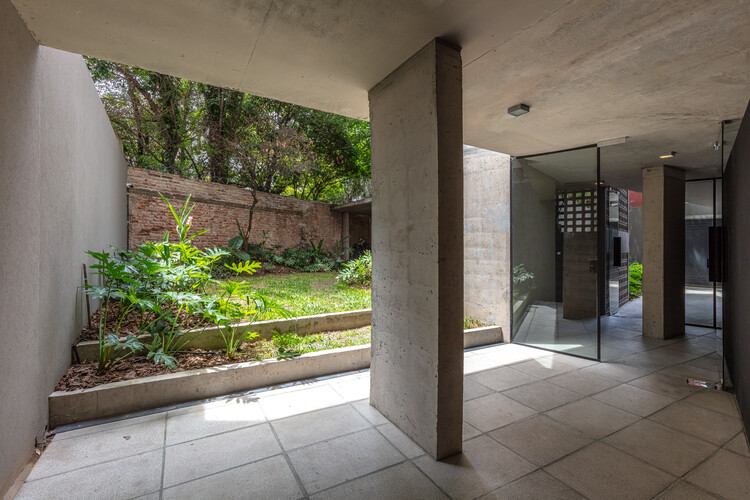 Edificio Rodriguez Peña 739 / BTE-ARQ - Fotografía interior, Concreto, Patio interior