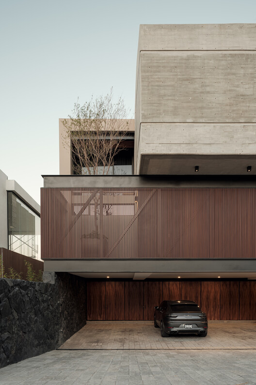 Casa Zenzy / Di Frenna Arquitectos - Fotografía exterior, Balcón