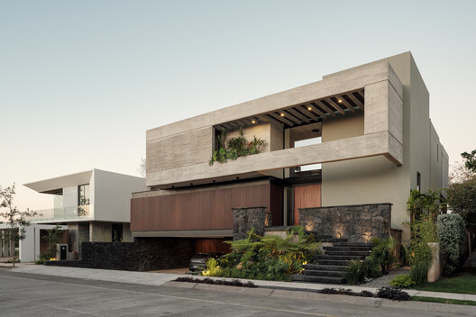 Casa Zenzy / Di Frenna Arquitectos - Fotografía exterior, Balcón