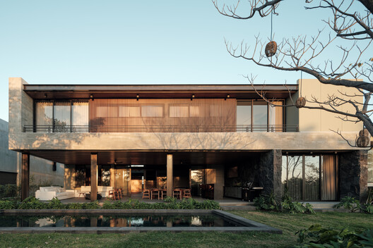 Casa Zenzy / Di Frenna Arquitectos - Fotografía exterior