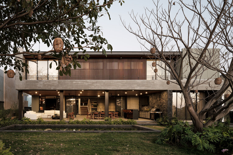 Casa Zenzy / Di Frenna Arquitectos - Fotografía exterior