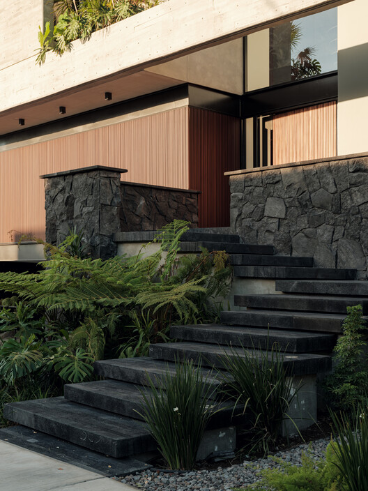 Casa Zenzy / Di Frenna Arquitectos - Fotografía exterior, Escaleras, Concreto