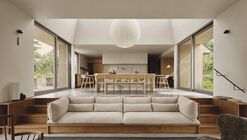 Pine Island Cottage / Bureau Tempo + Thom Fougere Studio