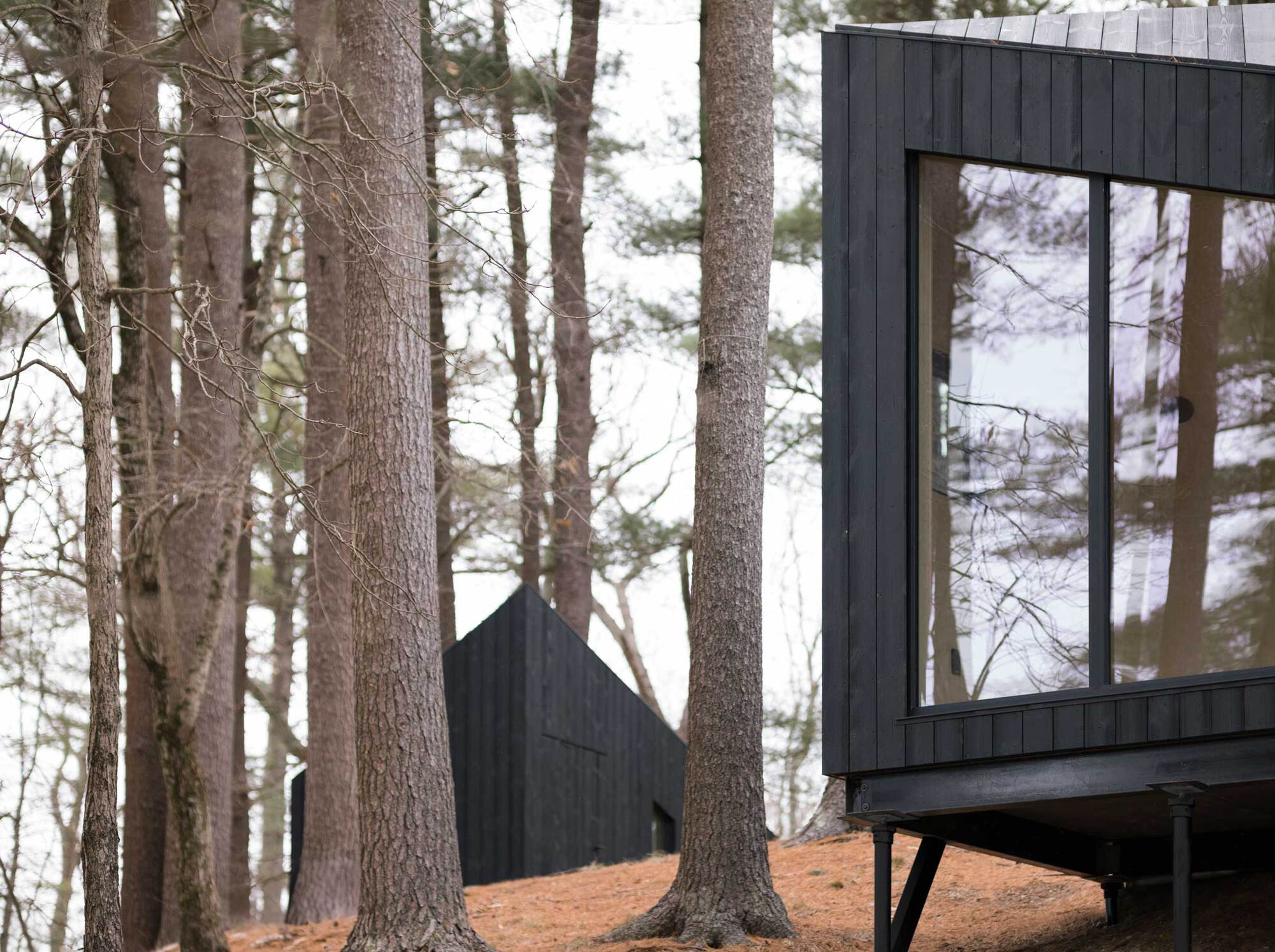 北欧と日本に学ぶフラットパックのタイニーハウス「Koto Niwa Cabin」の写真 6/8