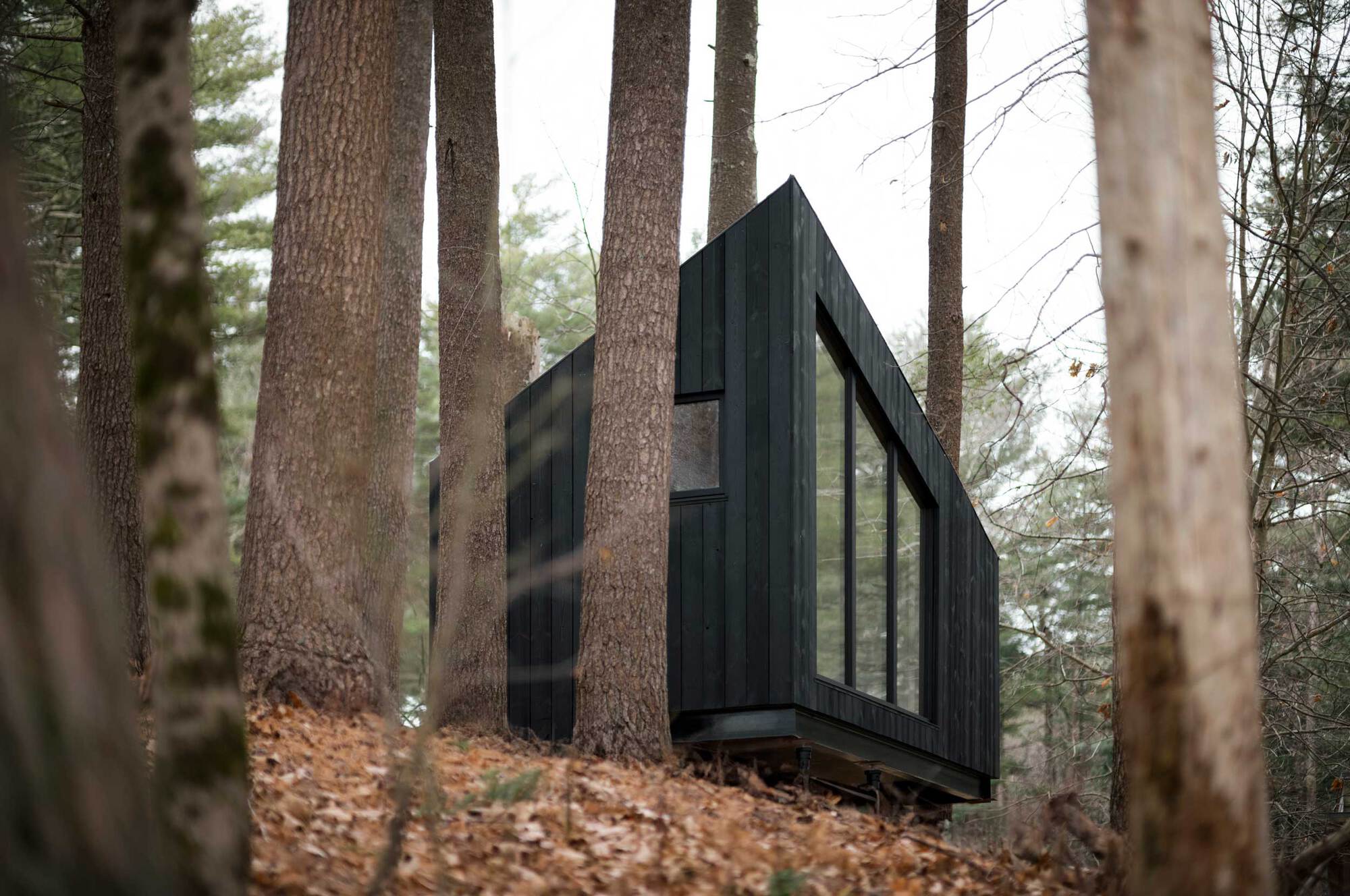 北欧と日本に学ぶフラットパックのタイニーハウス「Koto Niwa Cabin」の写真 7/8