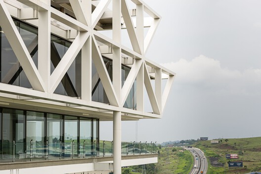 Brazilglass / Sidonio Porto Arquitetos Associados - Imagem 9 de 36
