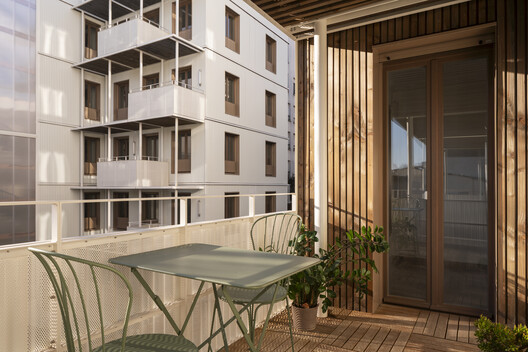 Saint-Denis 44 Housing Units / DREAM - Image 10 of 22