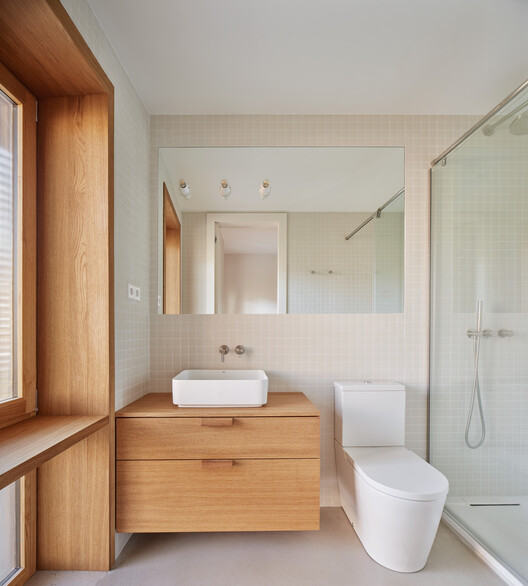 Rehabilitación integral de vivienda en Barcelona / LAOS (Xavier Botet + Albert Saboya) + Laura Bongiovanni  - Imagen 19 de 23