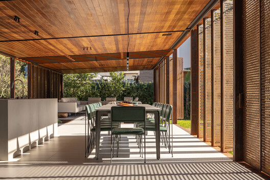 Pavilhão Varanda House / ARQBR Arquitetura e Urbanismo - Image 25 of 45